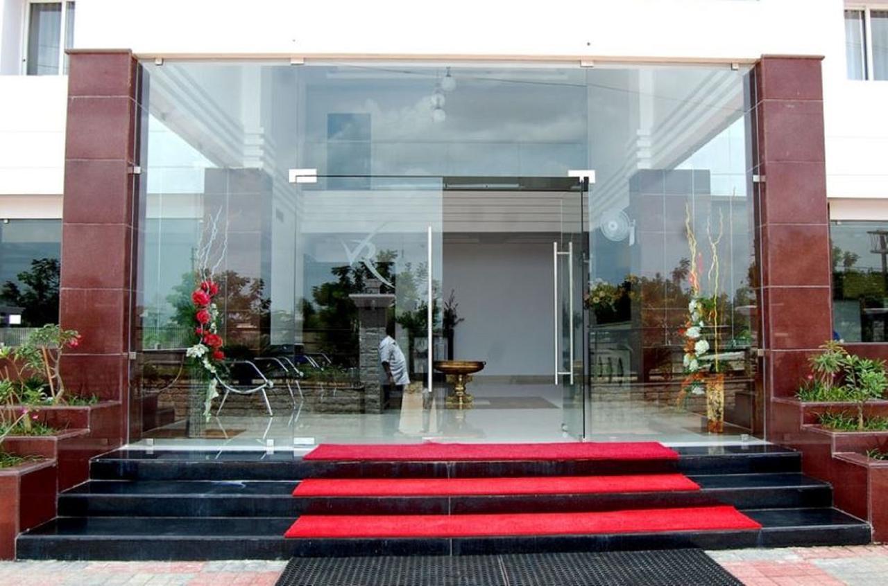Vinay Residency Hotel Sindhnur Exterior photo